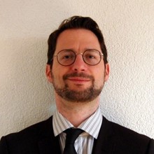 Dr Jonas Hauser